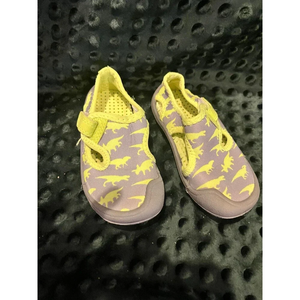 Toddler little kid gray and lime yellow dinosaur water shoes size 6/7 6c 7c